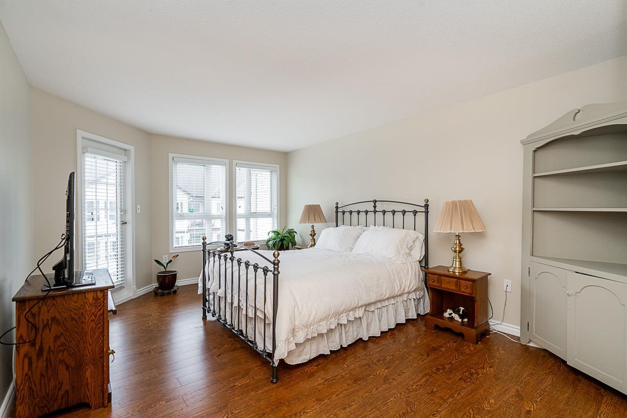 302 17730 58a Avenue, Surrey, British Columbia  V3S 8M5 - Photo 12 - R3068113