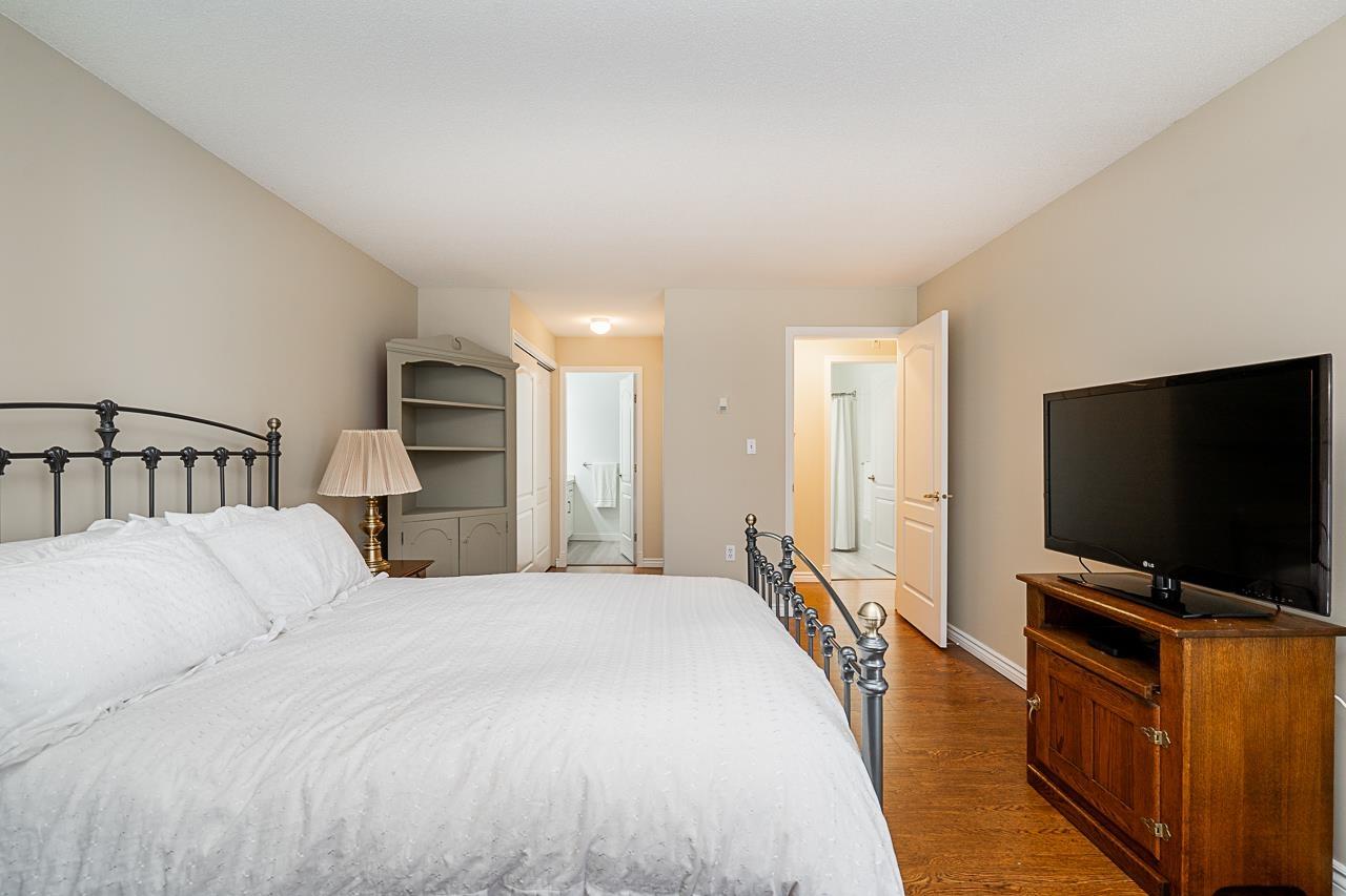 302 17730 58a Avenue, Surrey, British Columbia  V3S 8M5 - Photo 14 - R3068113