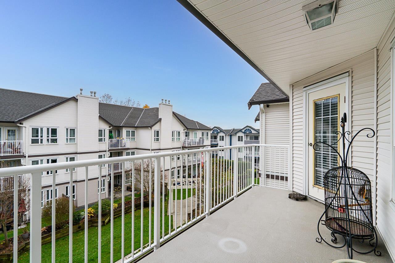 302 17730 58a Avenue, Surrey, British Columbia  V3S 8M5 - Photo 17 - R3068113