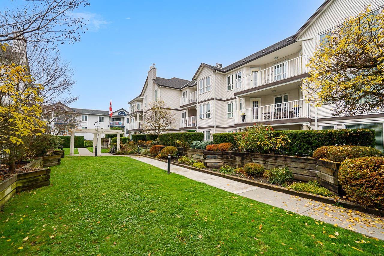 302 17730 58a Avenue, Surrey, British Columbia  V3S 8M5 - Photo 23 - R3068113