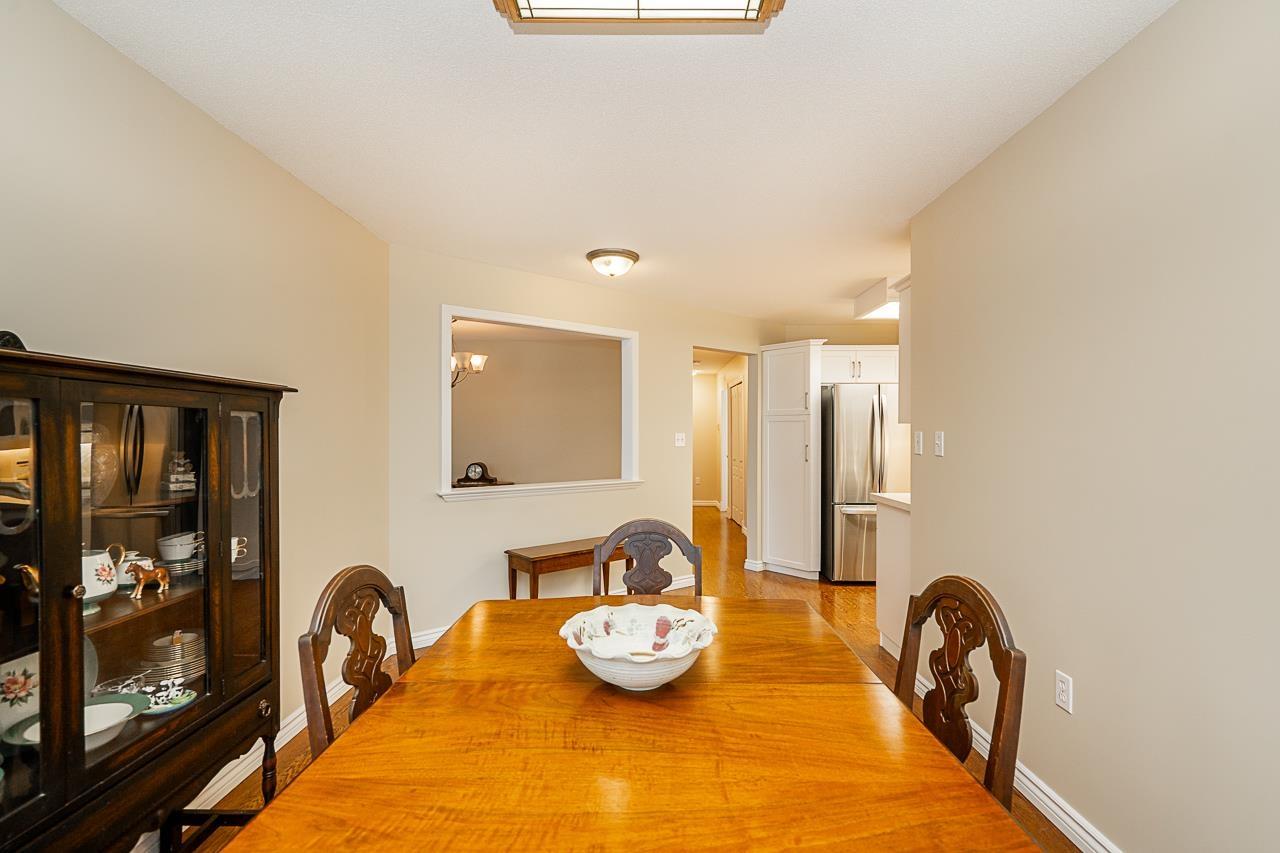 302 17730 58a Avenue, Surrey, British Columbia  V3S 8M5 - Photo 7 - R3068113