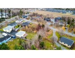 16 Forest Road, Conception Bay South, Ca