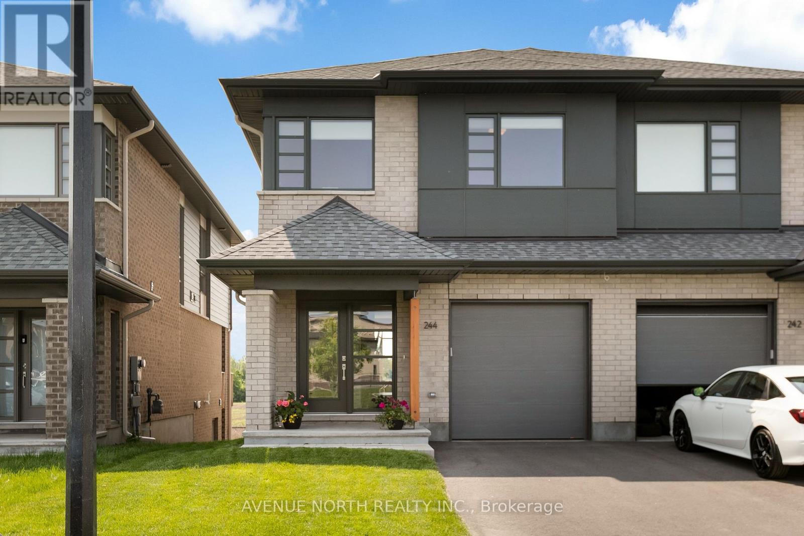 244 SHUTTLEWORTH DRIVE, Ottawa, Ontario