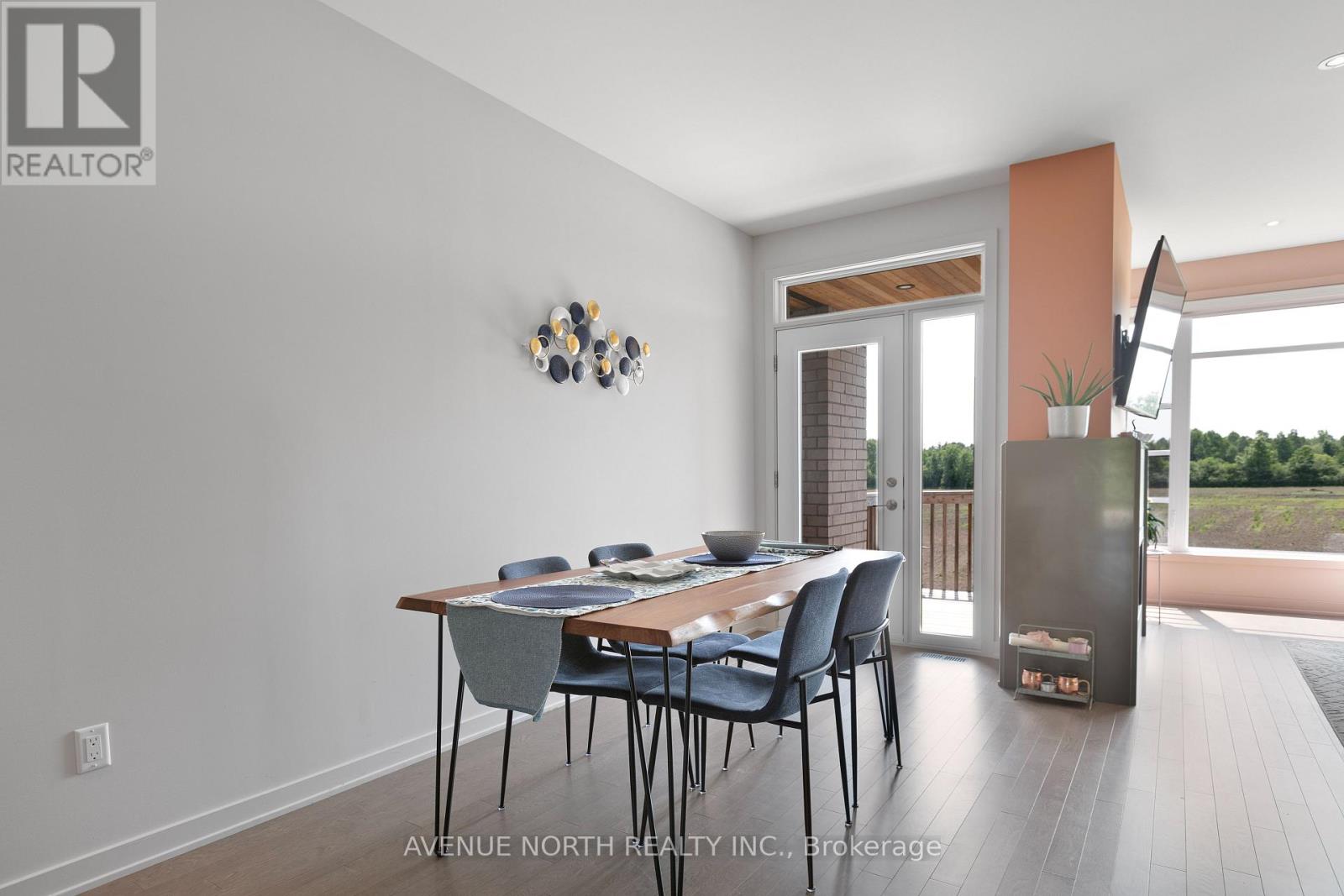 244 Shuttleworth Drive, Ottawa, Ontario  K1T 0T4 - Photo 19 - X12553222