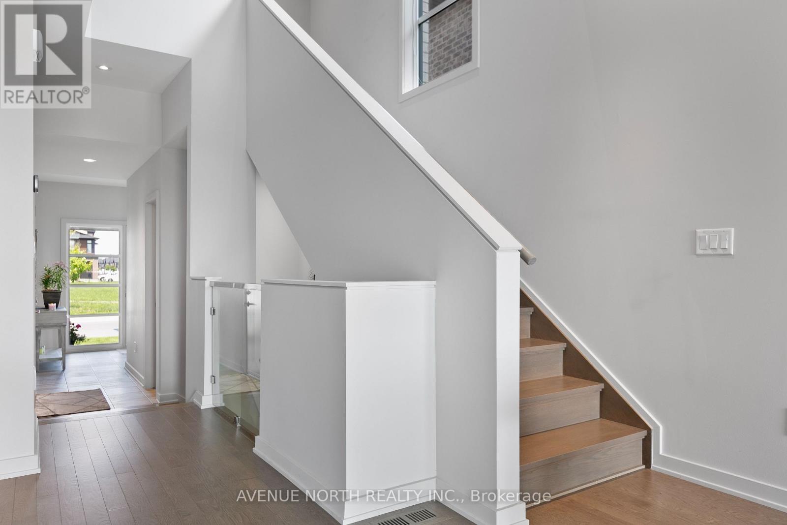 244 Shuttleworth Drive, Ottawa, Ontario  K1T 0T4 - Photo 21 - X12553222