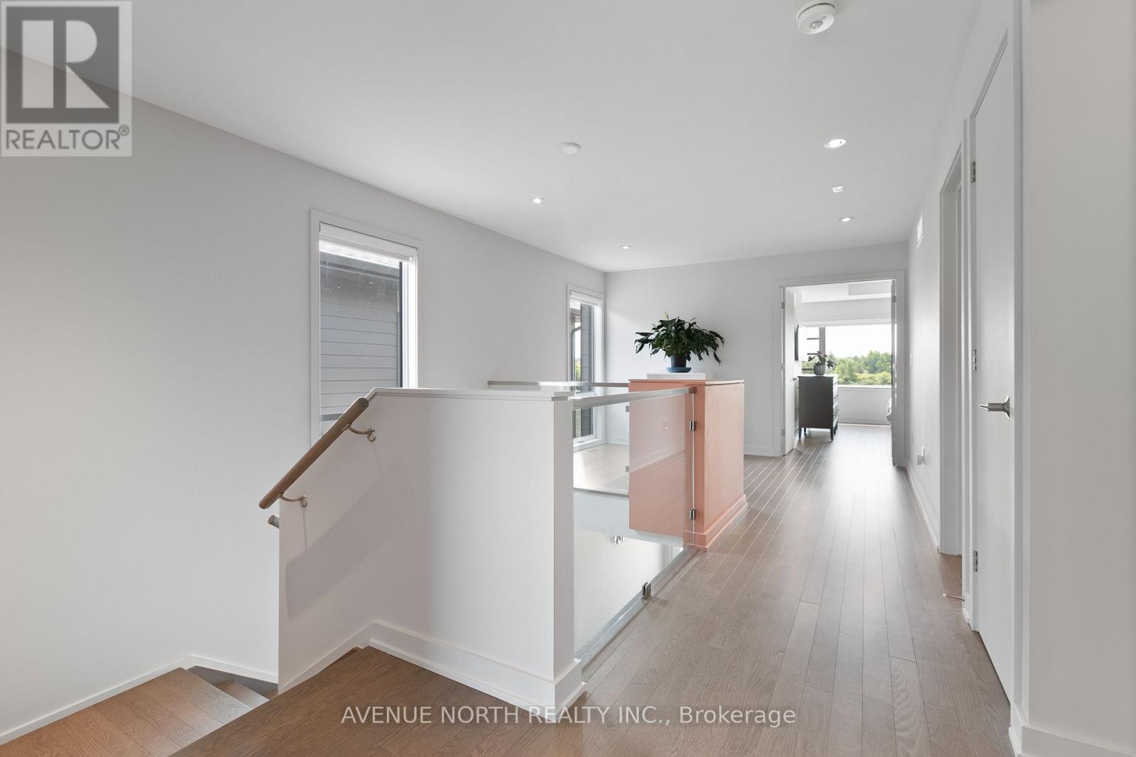 244 Shuttleworth Drive, Ottawa, Ontario  K1T 0T4 - Photo 24 - X12553222