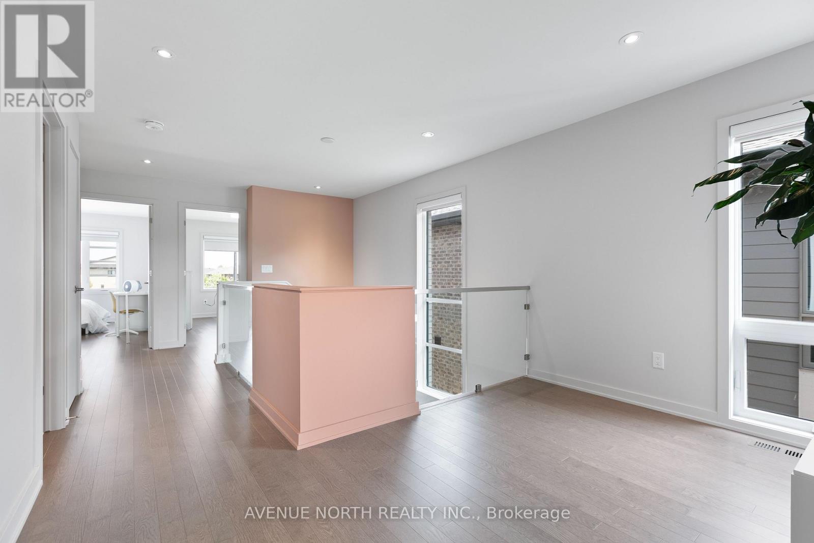 244 Shuttleworth Drive, Ottawa, Ontario  K1T 0T4 - Photo 25 - X12553222