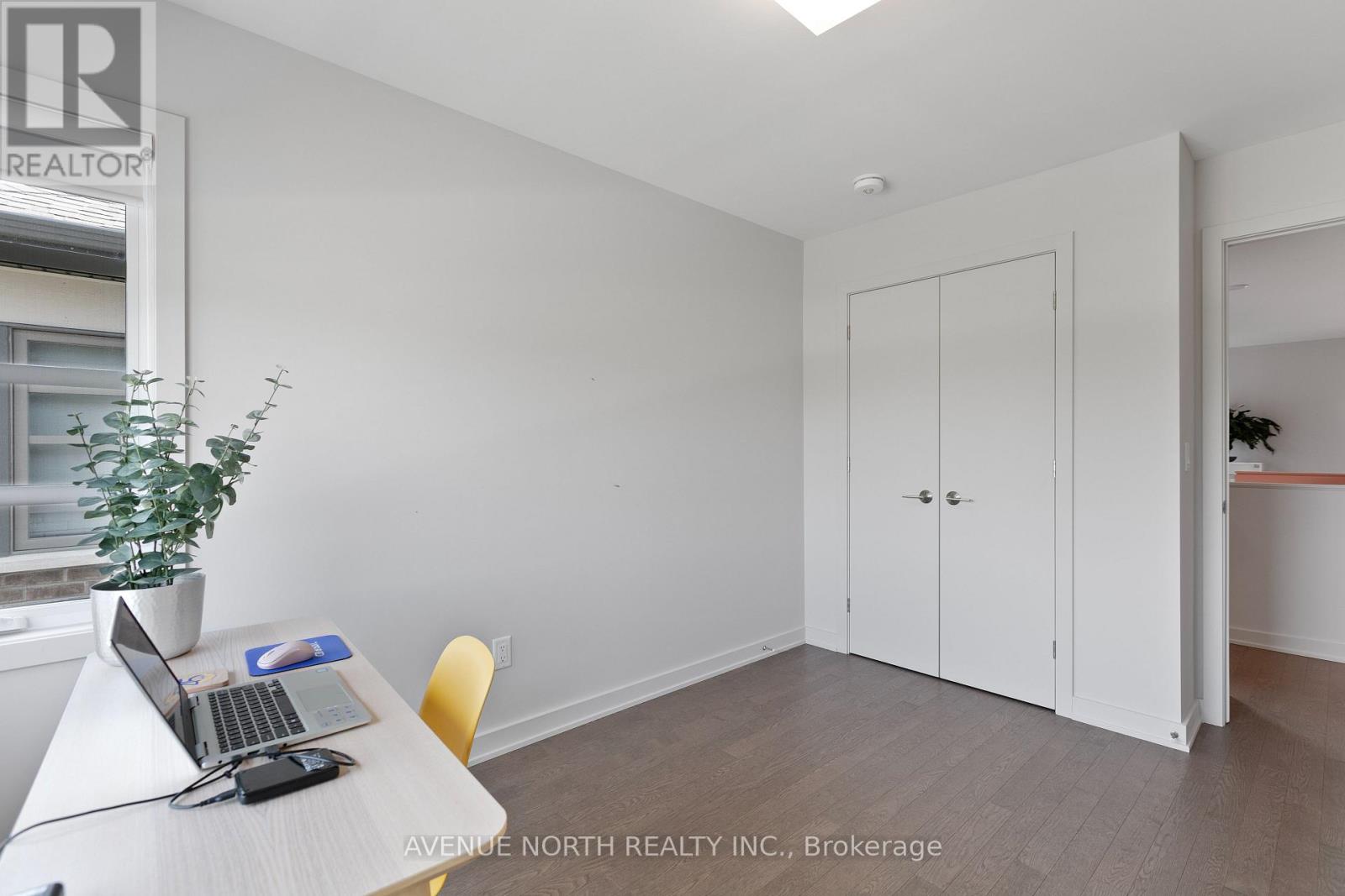 244 Shuttleworth Drive, Ottawa, Ontario  K1T 0T4 - Photo 35 - X12553222