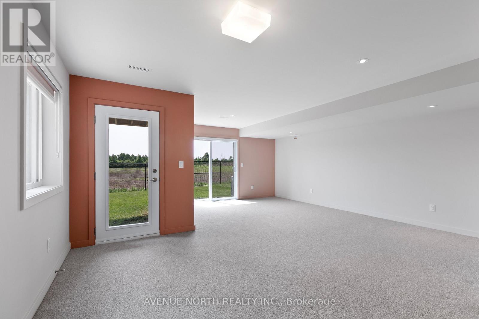 244 Shuttleworth Drive, Ottawa, Ontario  K1T 0T4 - Photo 39 - X12553222