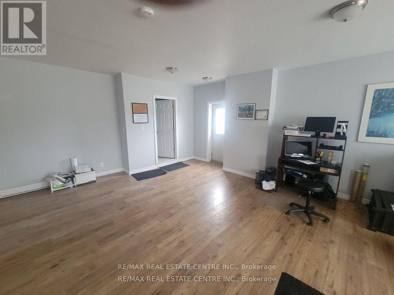 4 - 130 James Street N, Shelburne, Ontario  L0N 1J0 - Photo 4 - X12553196