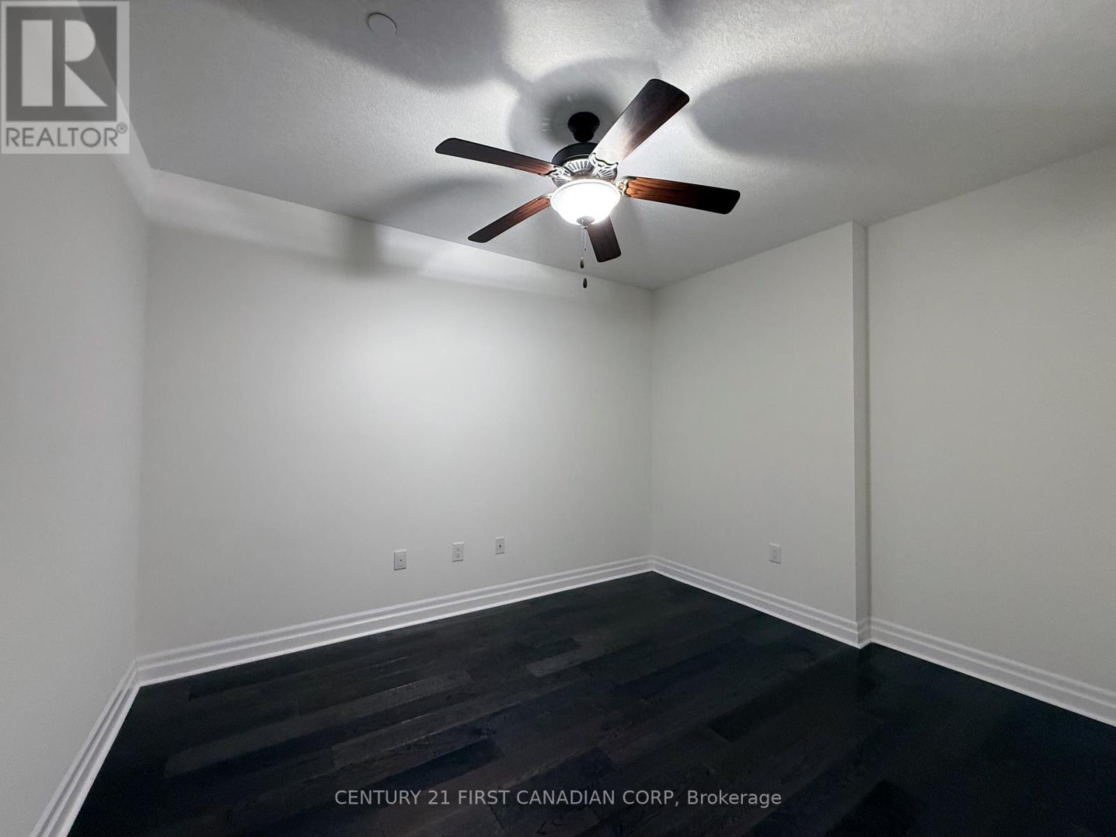 512 - 240 Villagewalk Boulevard, London North, Ontario N6G 0P6 - Photo 20 - X12480298