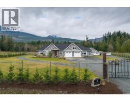 1085 Alpine View Pl Errington/Coombs/Hilliers