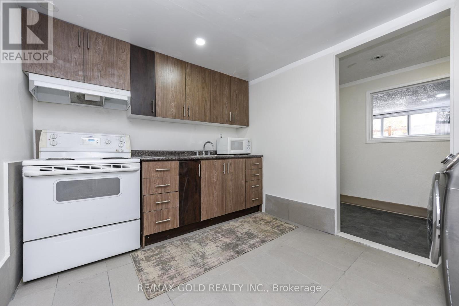 7610 Anaka Drive, Mississauga, Ontario L4T 3H7 - Photo 23 - W12549212