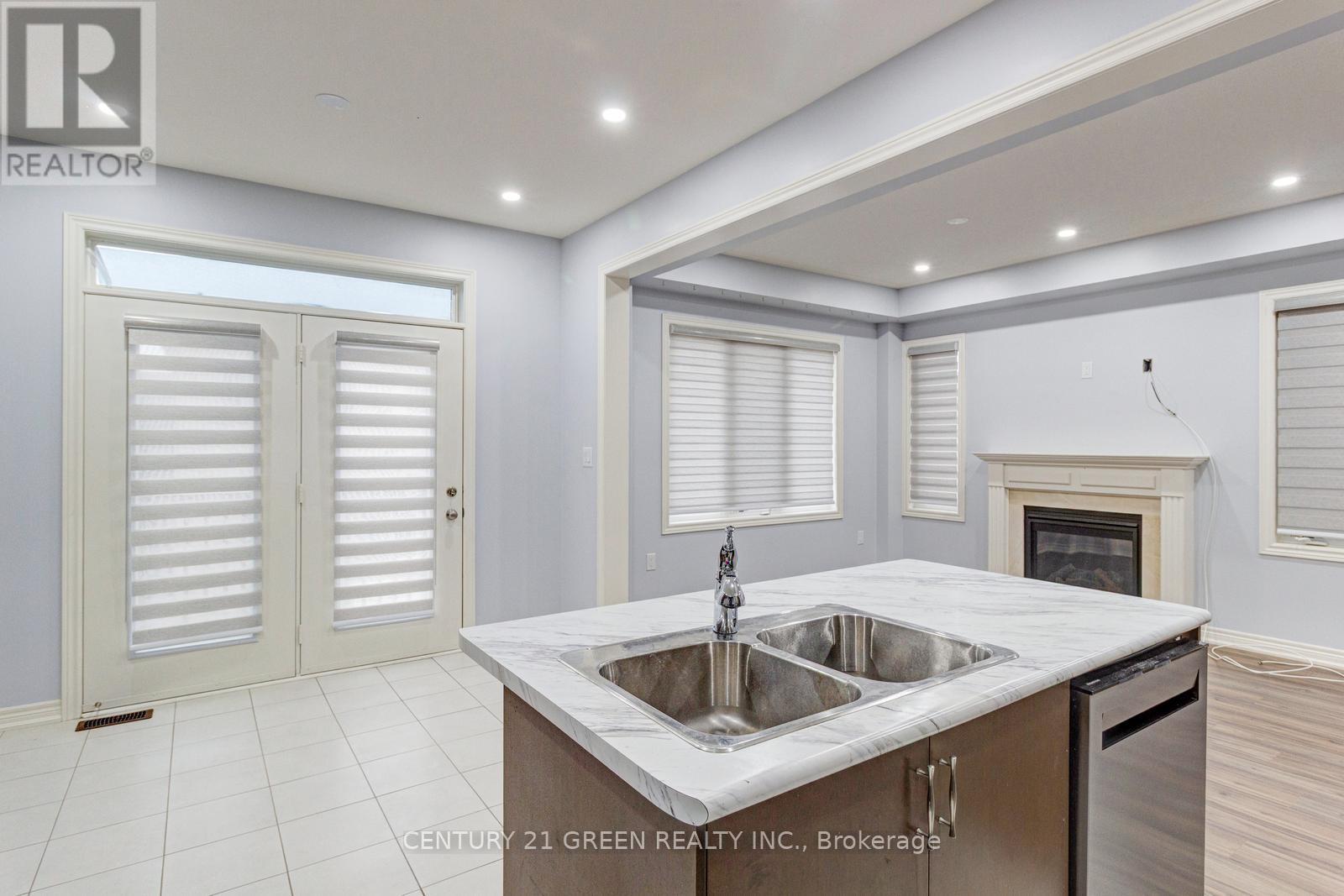 300 Skinner Road, Hamilton, Ontario L8B 1X2 - Photo 19 - X12547494