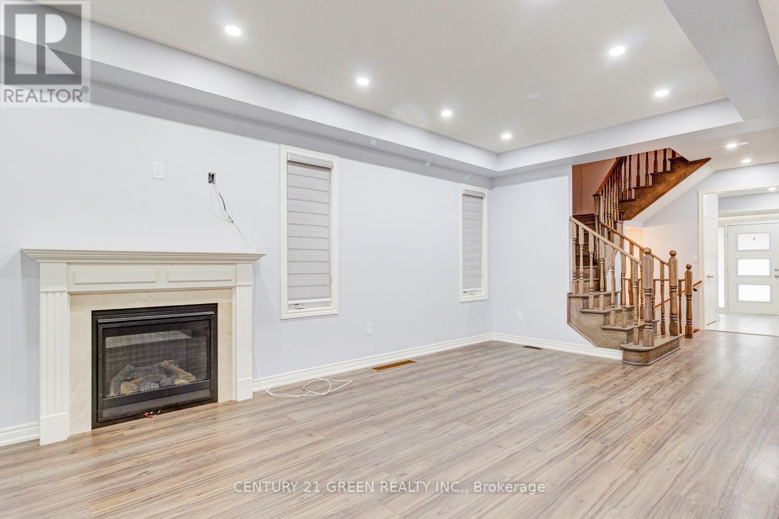 300 Skinner Road, Hamilton, Ontario L8B 1X2 - Photo 13 - X12547494