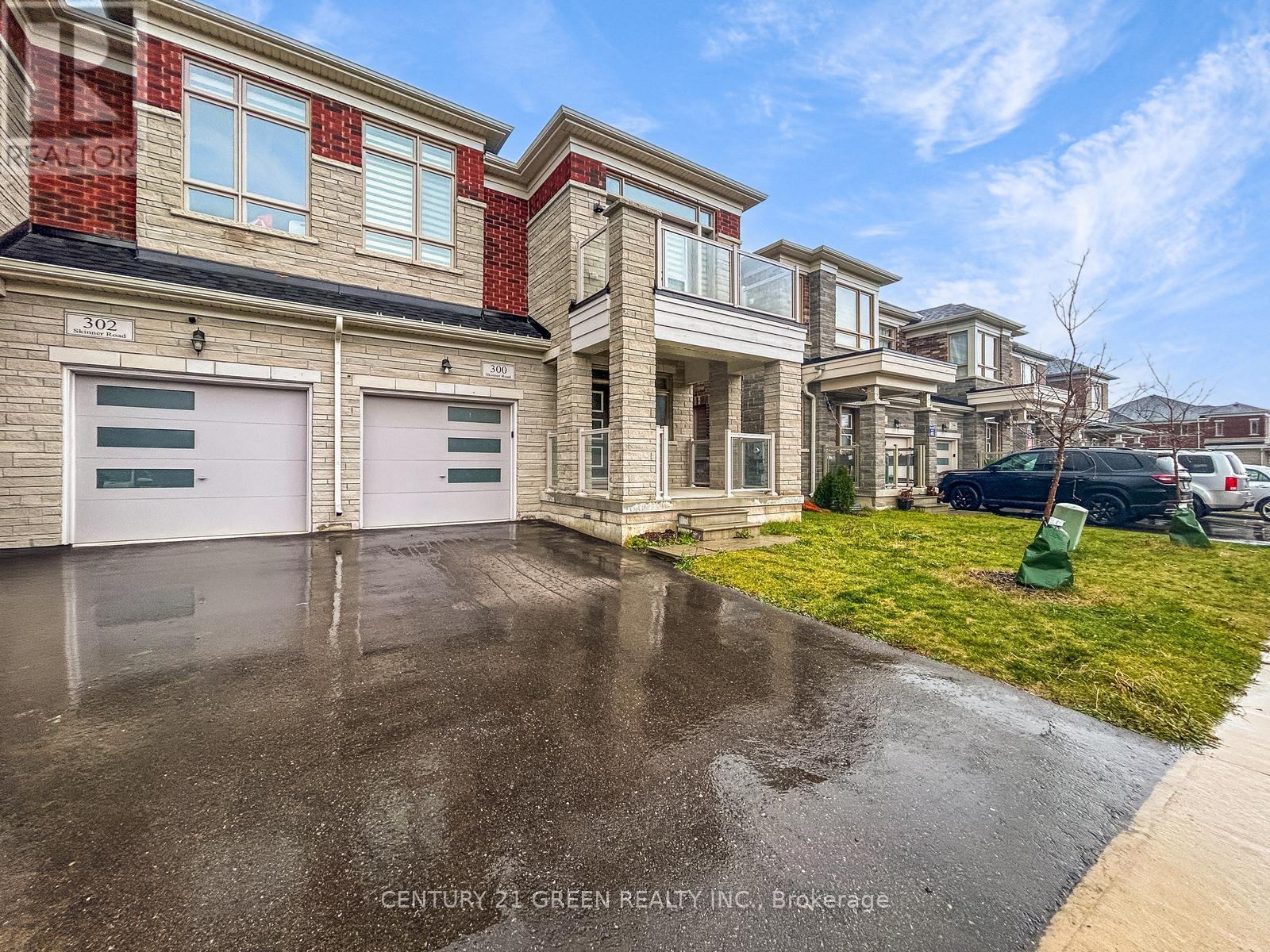 300 Skinner Road, Hamilton, Ontario L8B 1X2 - Photo 2 - X12547494