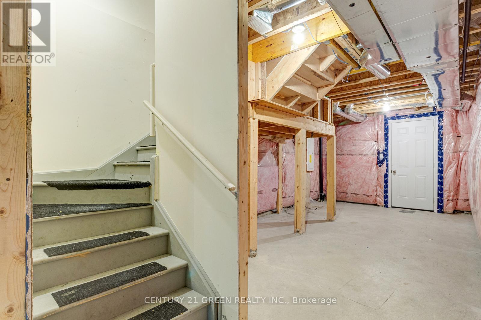 300 Skinner Road, Hamilton, Ontario L8B 1X2 - Photo 41 - X12547494