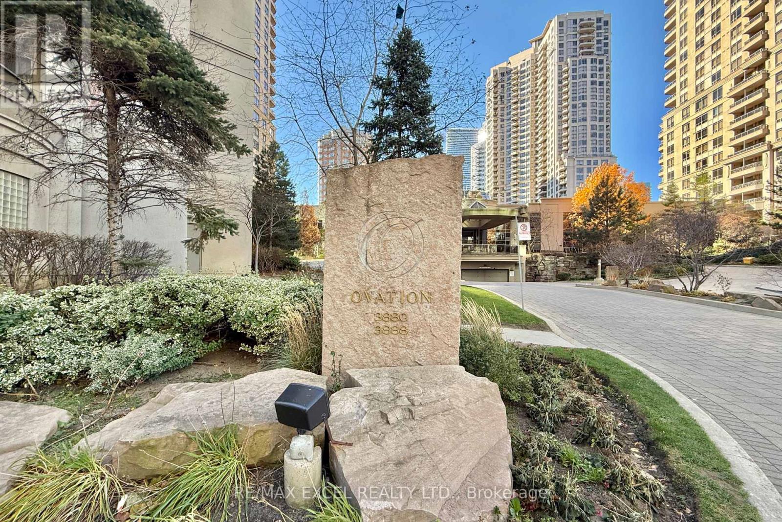 1918 - 3880 Duke Of York Boulevard, Mississauga, Ontario L5B 4M7 - Photo 27 - W12551812