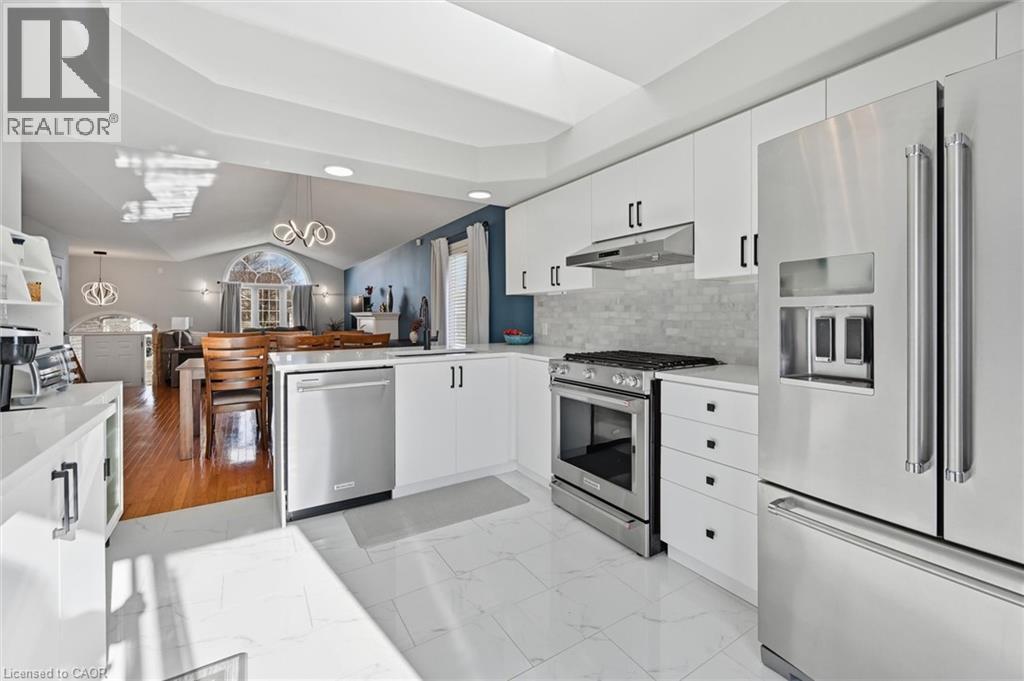 344 St. Lawrence Drive, Welland, Ontario  L3C 7H7 - Photo 13 - 40788849