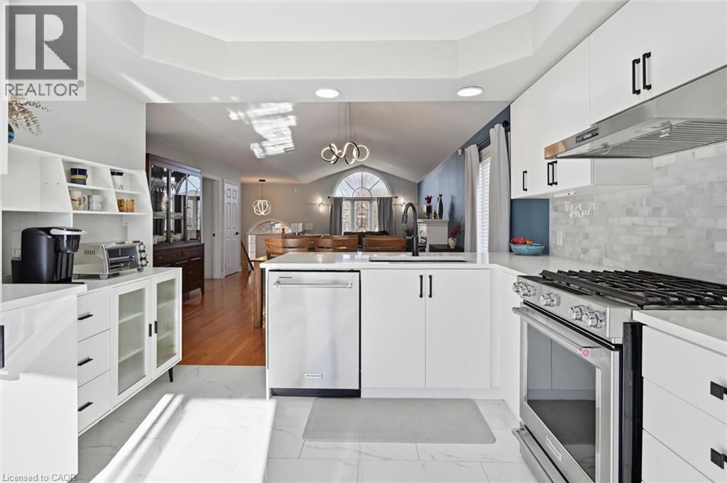 344 St. Lawrence Drive, Welland, Ontario  L3C 7H7 - Photo 14 - 40788849