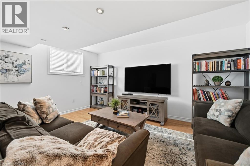 344 St. Lawrence Drive, Welland, Ontario  L3C 7H7 - Photo 28 - 40788849