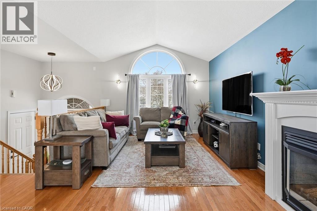 344 St. Lawrence Drive, Welland, Ontario  L3C 7H7 - Photo 5 - 40788849