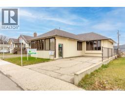 821 1st AVENUE NW Central MJ