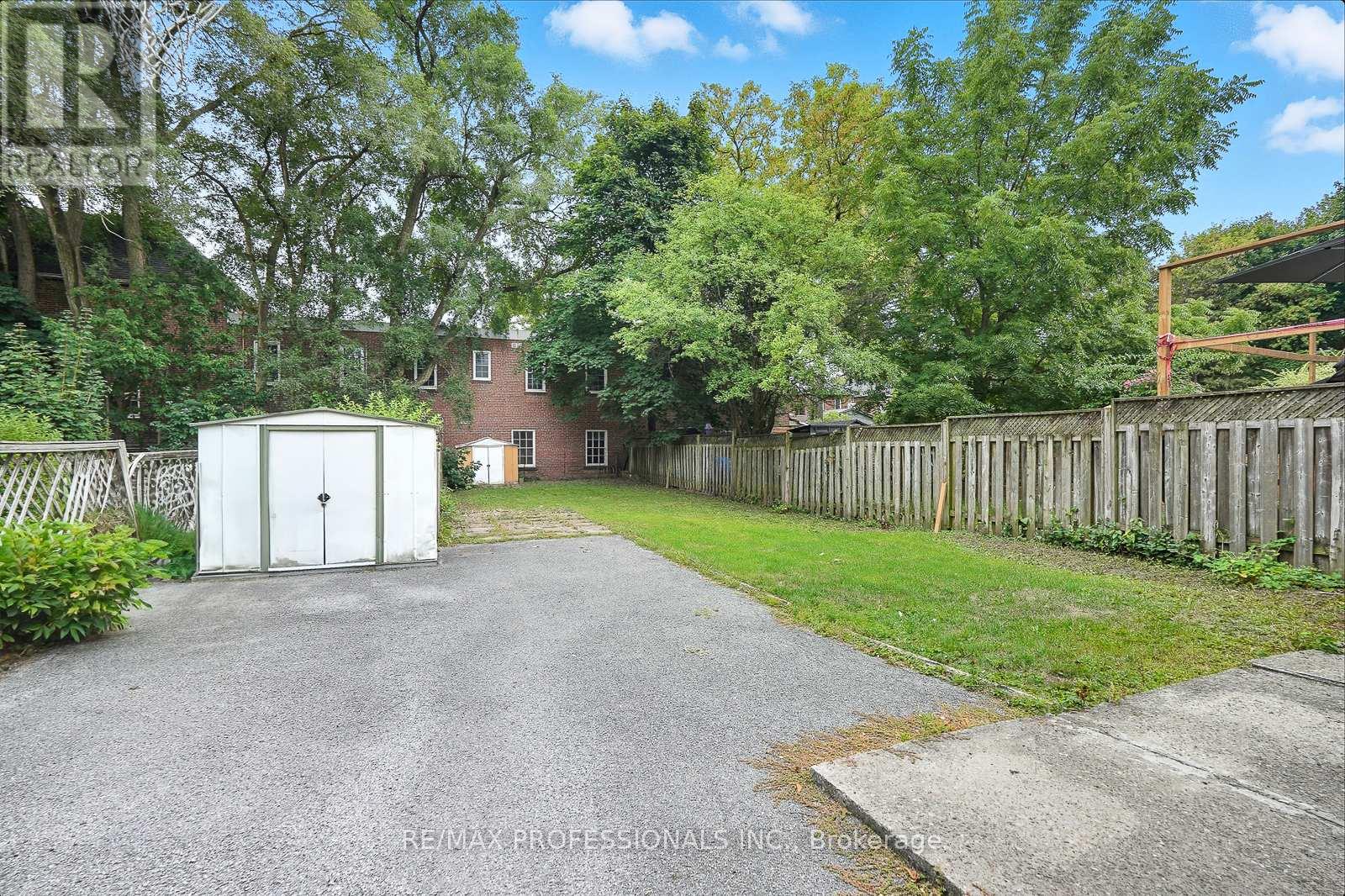 45 St Germain Avenue, Toronto, Ontario  M5M 1V9 - Photo 27 - C12553260