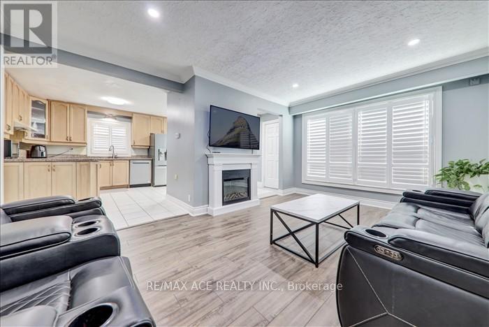 53 Falaise Road, Toronto, Ontario  M1E 3B7 - Photo 11 - E12553224