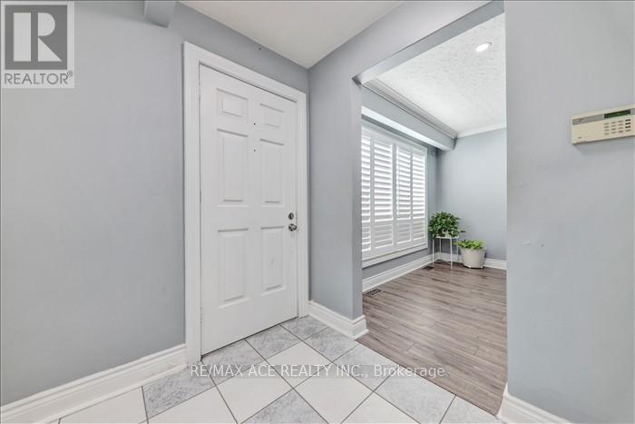 53 Falaise Road, Toronto, Ontario  M1E 3B7 - Photo 6 - E12553224