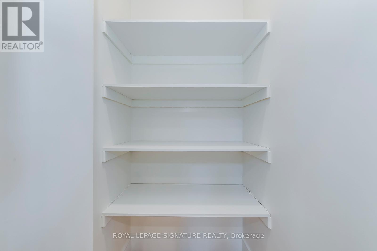 117 Holborne Avenue, Toronto, Ontario  M4C 2R3 - Photo 13 - E12553252