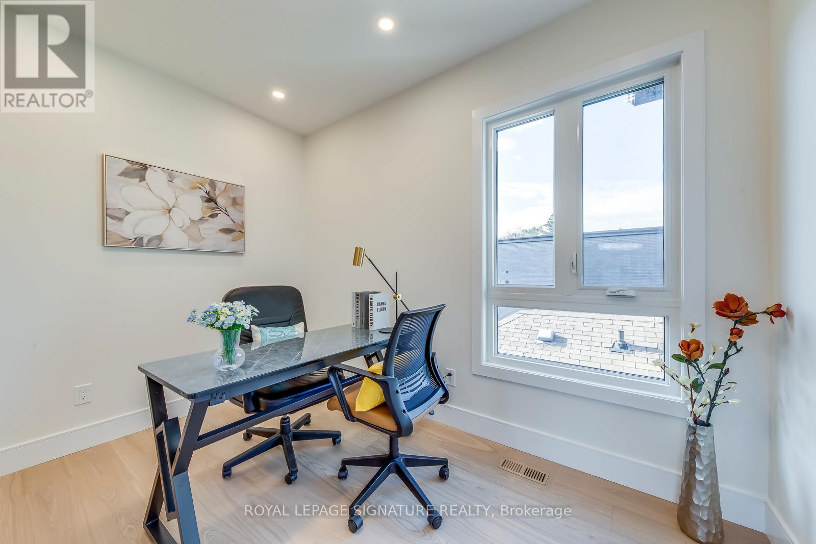 117 Holborne Avenue, Toronto, Ontario  M4C 2R3 - Photo 34 - E12553252