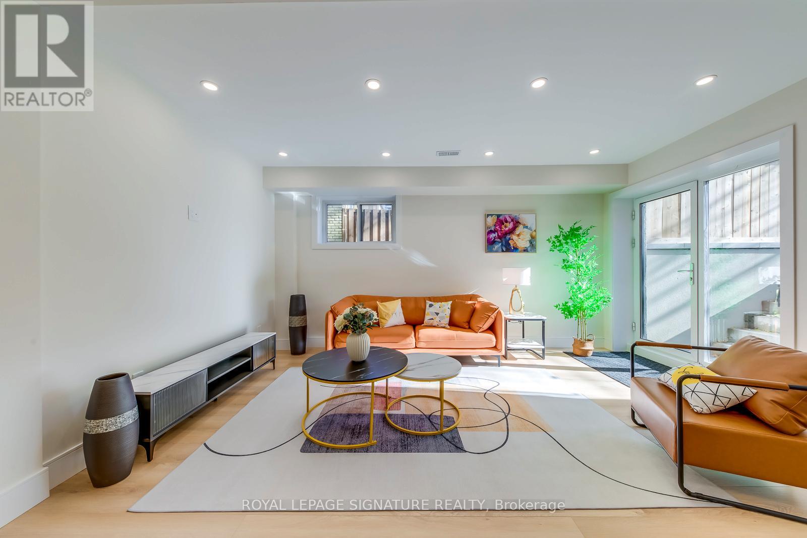 117 Holborne Avenue, Toronto, Ontario  M4C 2R3 - Photo 36 - E12553252