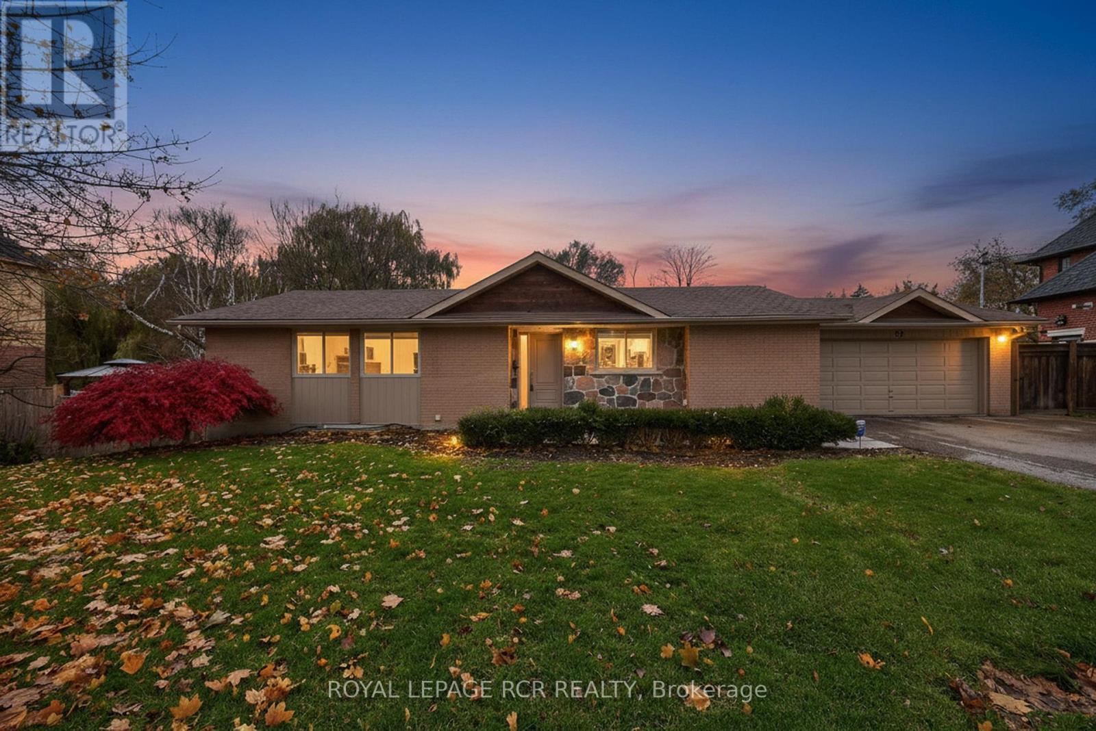 52 ELIZABETH DRIVE, King, Ontario