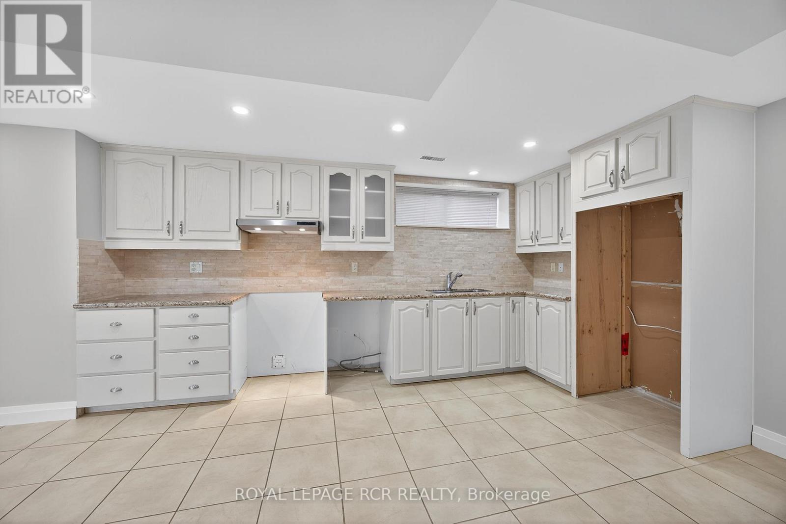 52 Elizabeth Drive, King, Ontario  L0G 1N0 - Photo 29 - N12553208