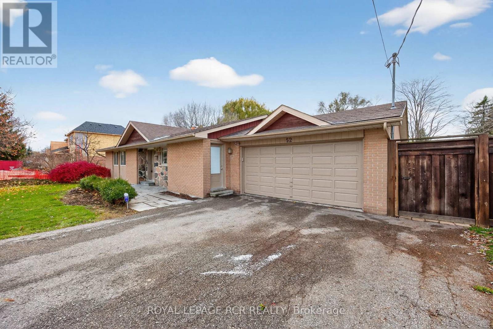 52 Elizabeth Drive, King, Ontario  L0G 1N0 - Photo 4 - N12553208