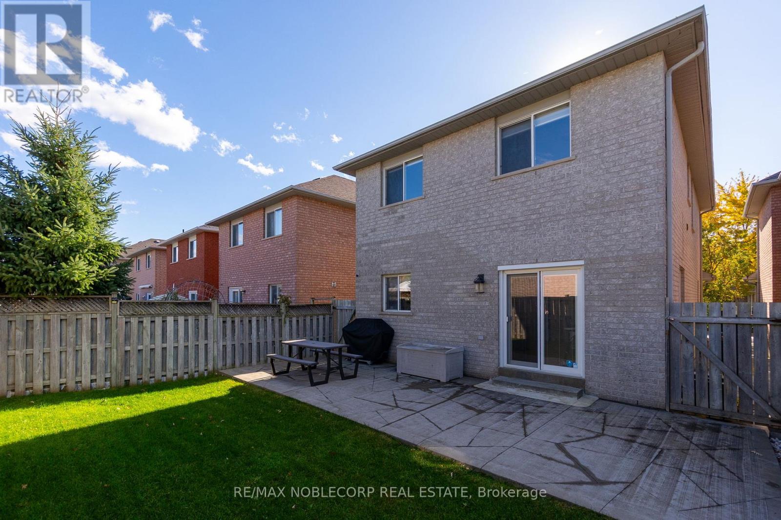 92 Water Garden Lane, Vaughan, Ontario  L4H 1N5 - Photo 31 - N12553256