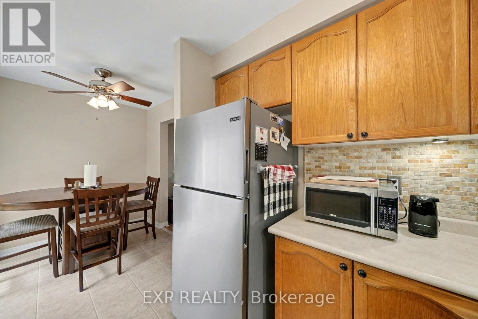 56 Hawthorne Crescent, Barrie, Ontario  L4N 9Y7 - Photo 12 - S12553246