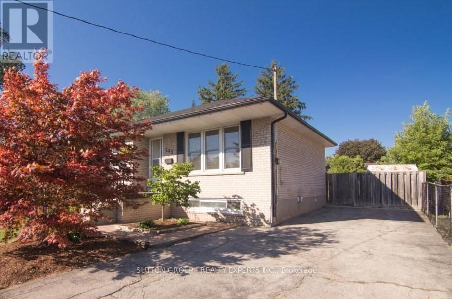 543 Taplow Crescent, Oakville, Ontario  L6L 4V9 - Photo 2 - W12553206