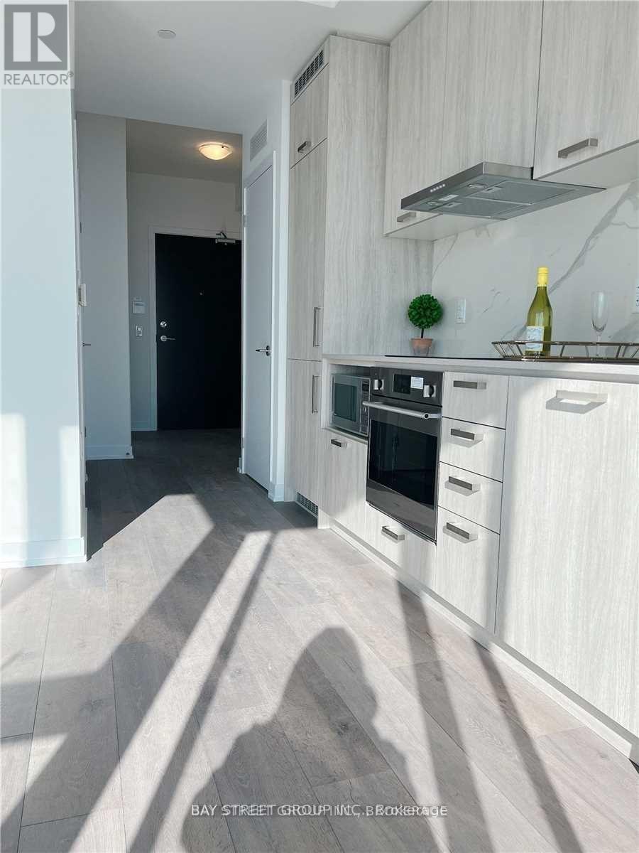 1709 - 10 Honeycrisp Crescent, Vaughan, Ontario  L4K 0M7 - Photo 8 - N12433018