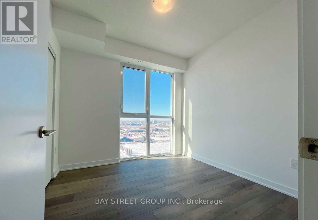 1709 - 10 Honeycrisp Crescent, Vaughan, Ontario  L4K 0M7 - Photo 5 - N12433018