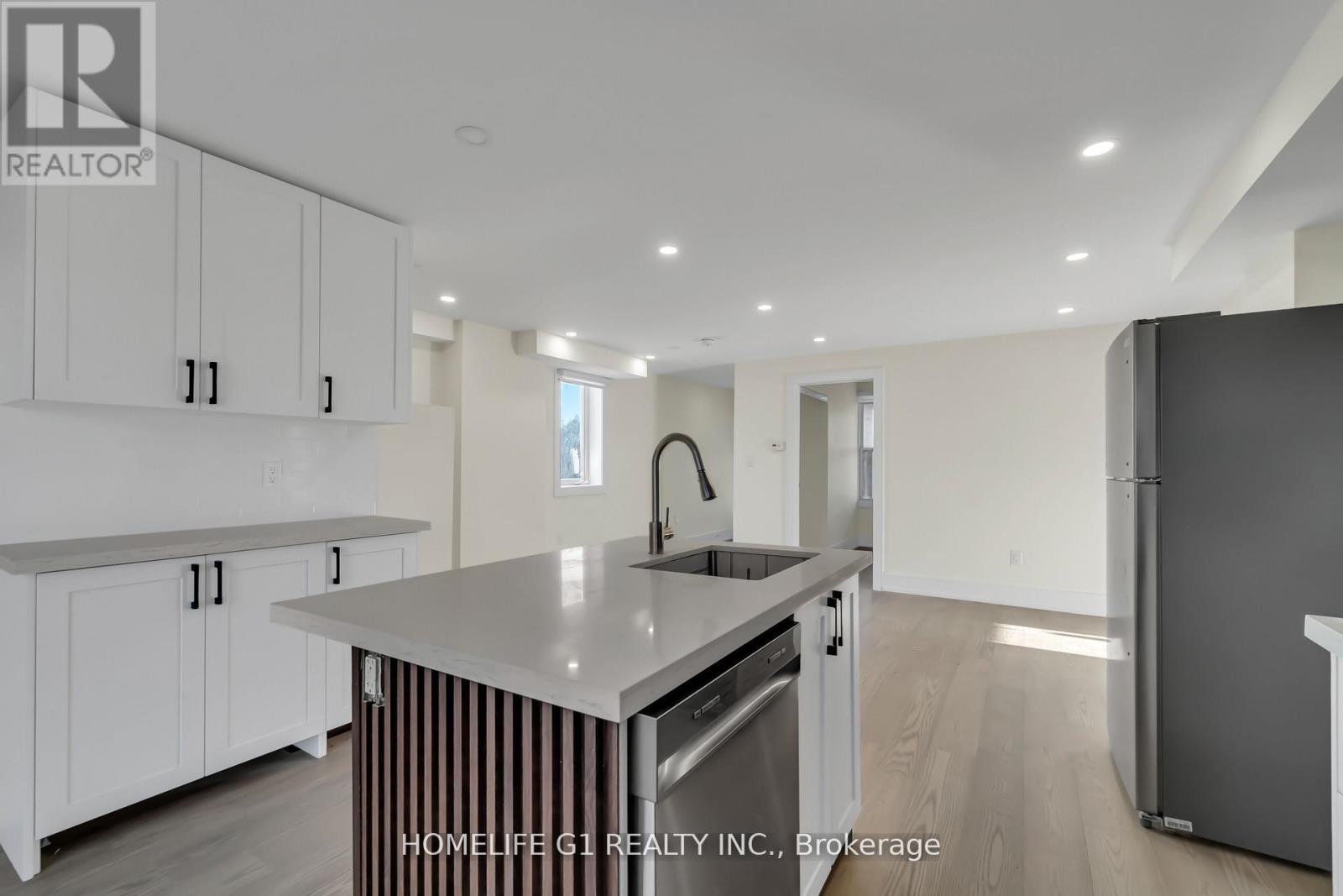 241 Charles Street W, Ingersoll, Ontario  N5C 2M5 - Photo 13 - X12553226