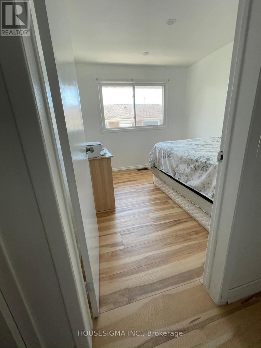 124 Dorchester Boulevard, St. Catharines, Ontario  L2M 6B9 - Photo 6 - X12553240