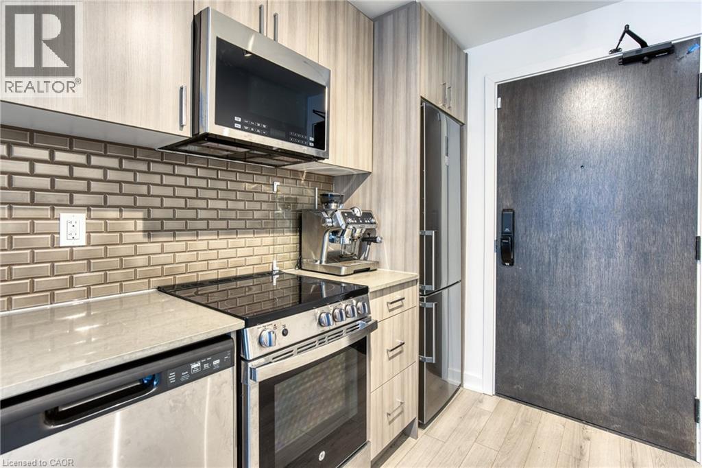 1005 Dundas Street Unit# 207, Oakville, Ontario  L6H 8C7 - Photo 4 - 40788582