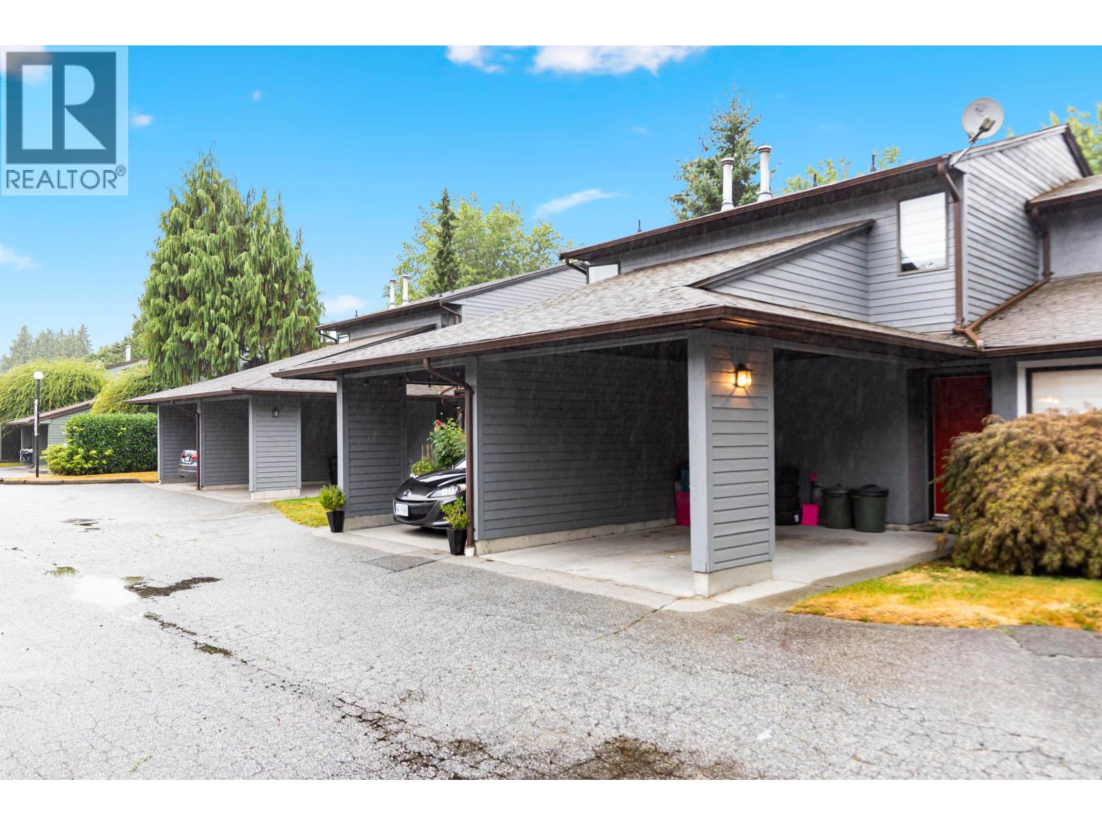 12 20681 Thorne Avenue, Maple Ridge, British Columbia  V2X 8G2 - Photo 1 - R3068077