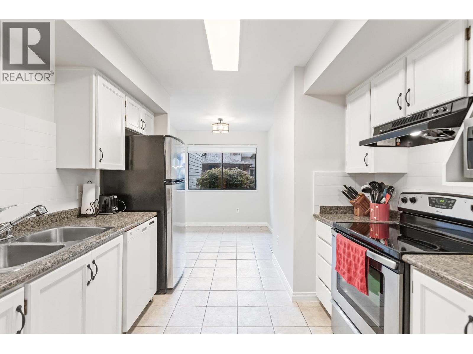 12 20681 Thorne Avenue, Maple Ridge, British Columbia  V2X 8G2 - Photo 6 - R3068077