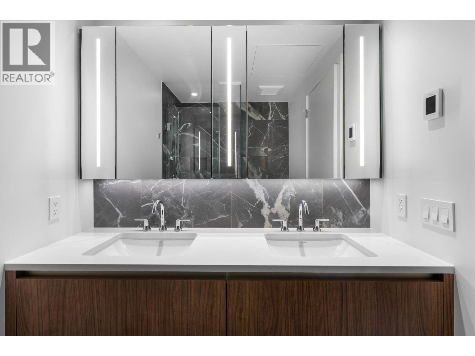 1707 720 Farrow Street, Coquitlam, British Columbia  V3J 0P3 - Photo 16 - R3068079