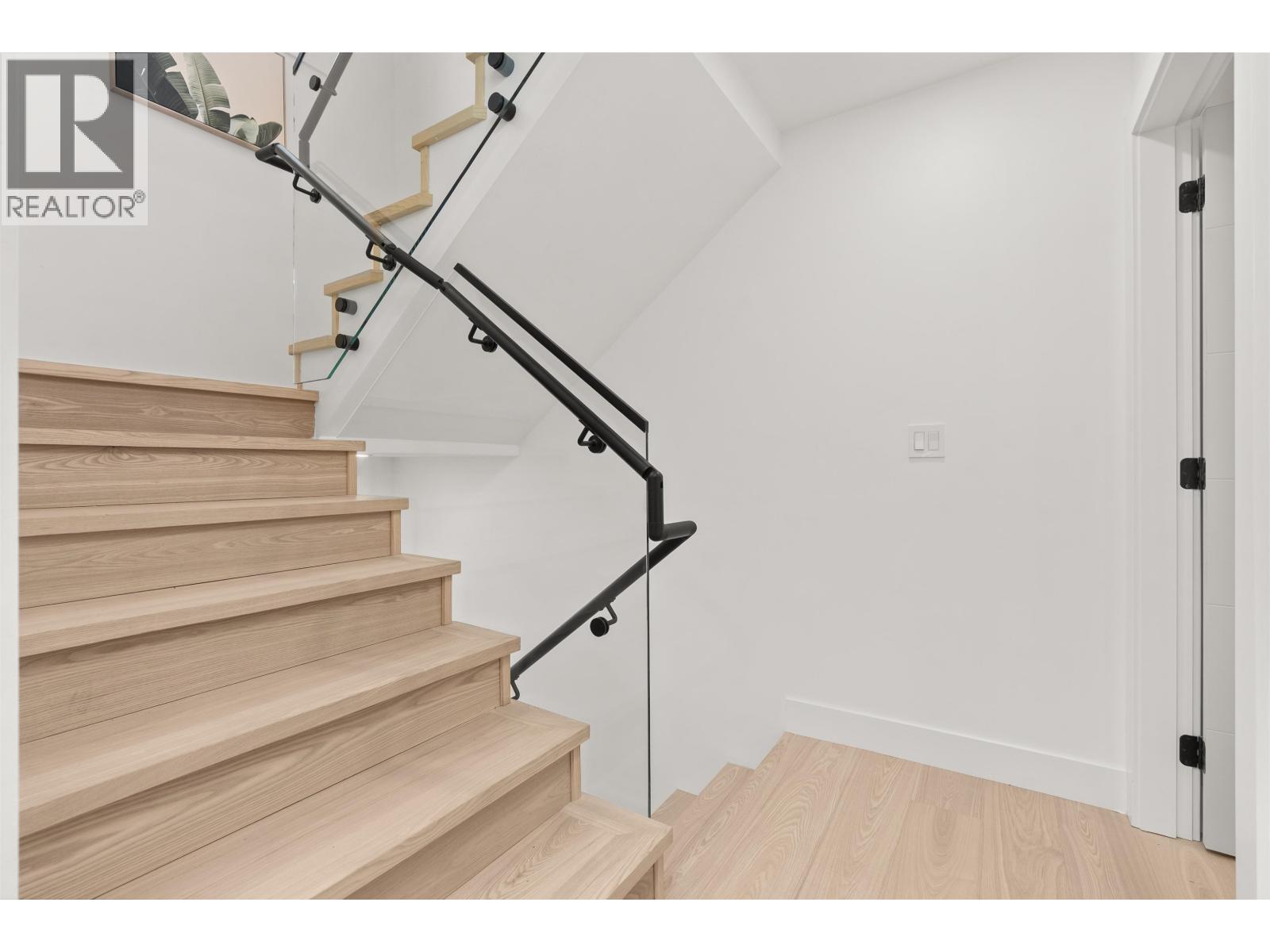 1 1822 E 14th Avenue, Vancouver, British Columbia  V5N 2E2 - Photo 12 - R3068080