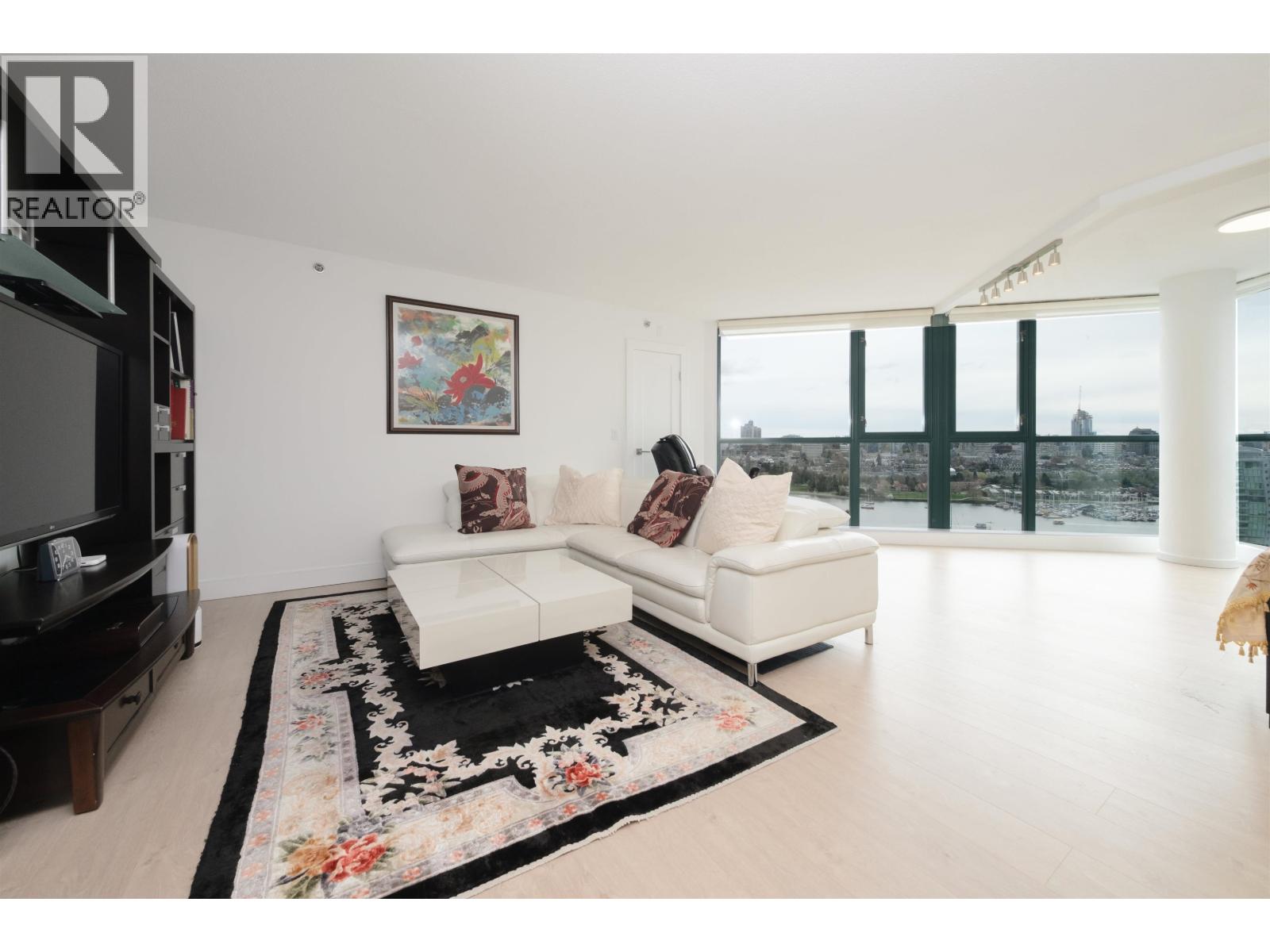 2202 289 Drake Street, Vancouver, British Columbia  V6B 5Z5 - Photo 4 - R3068096