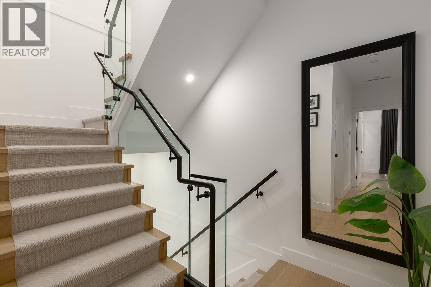 959 E 13th Avenue, Vancouver, British Columbia  V5T 2L7 - Photo 14 - R3068102